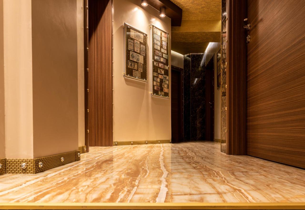 Hidden Bank: Cash Apartman Plovdiv Kültér fotó